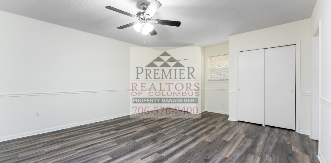 4702 Harbin Street - 1 property image