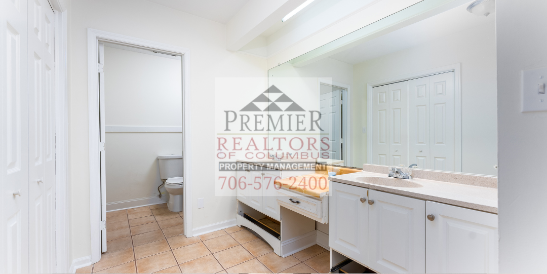 4702 Harbin Street - 1 property image