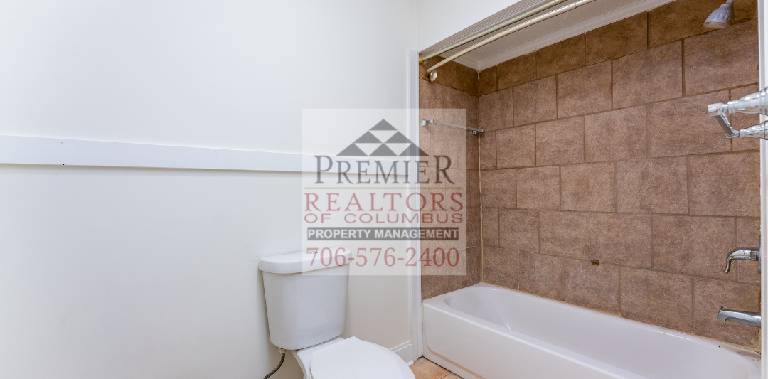 4702 Harbin Street - 1 property image