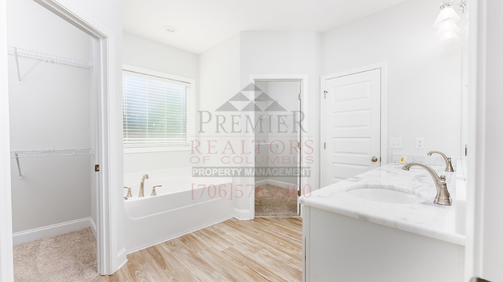 9825 North Ivy Park Drive - 1 property image