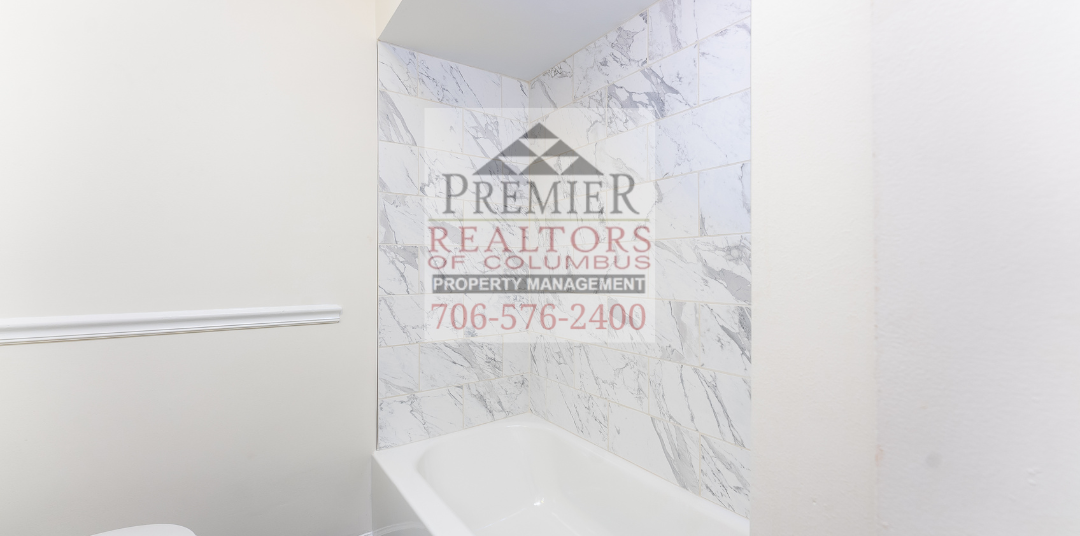 4702 Harbin Street - 1 property image