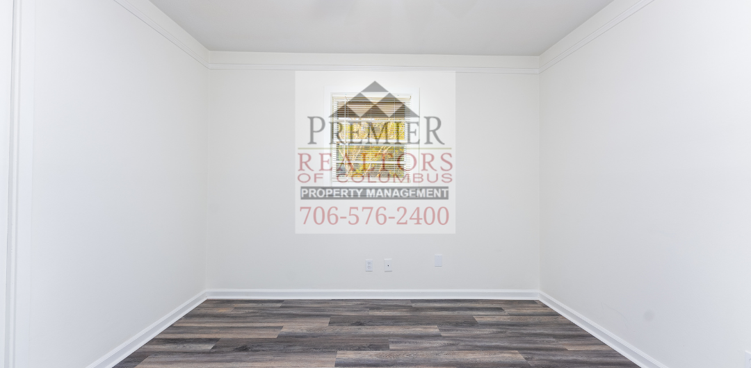 4702 Harbin Street - 1 property image