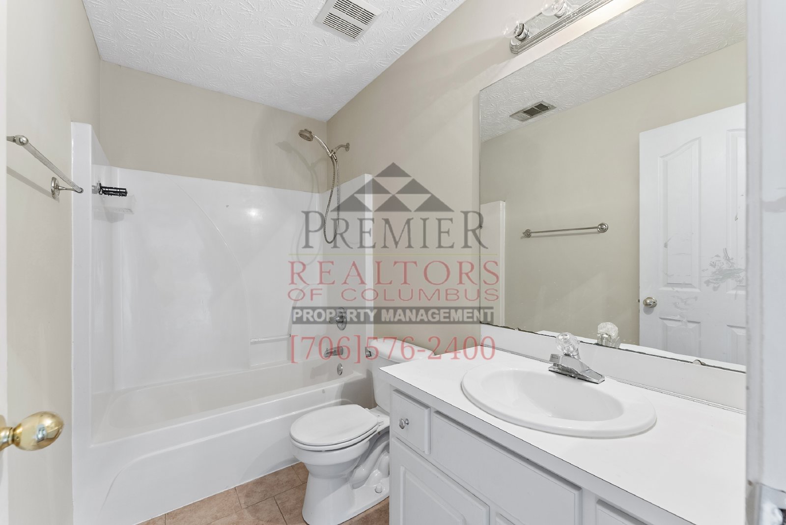 6009 North Pointe Drive - 1 property image