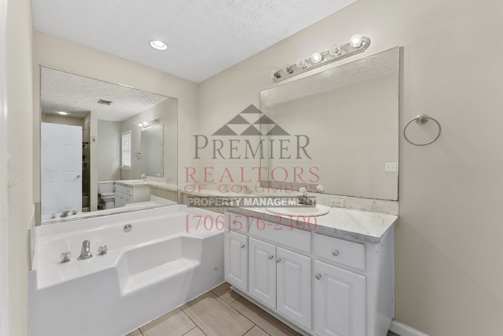 6009 North Pointe Drive - 1 property image