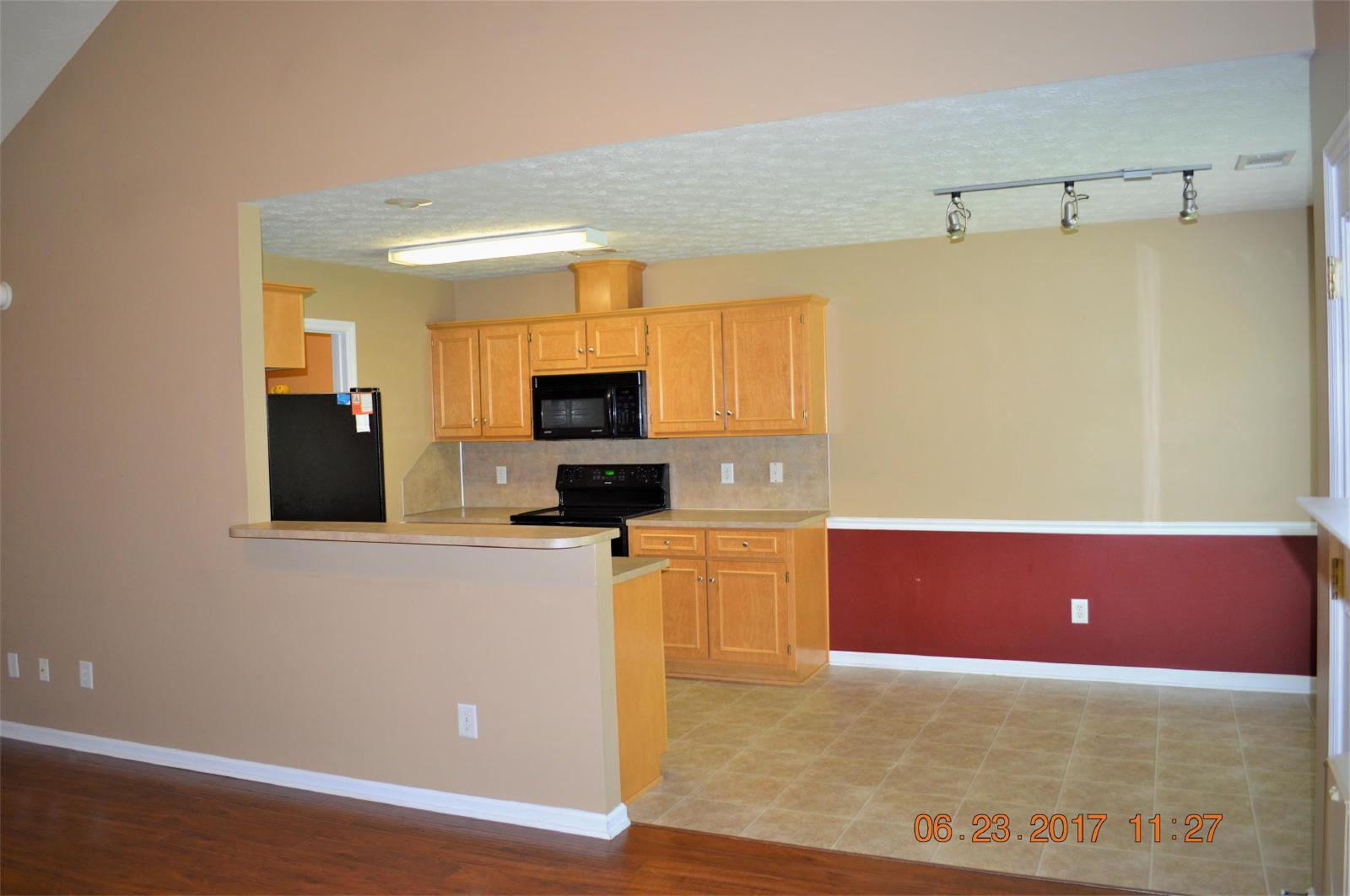 8 Lincolnshire Lane - 1 property image