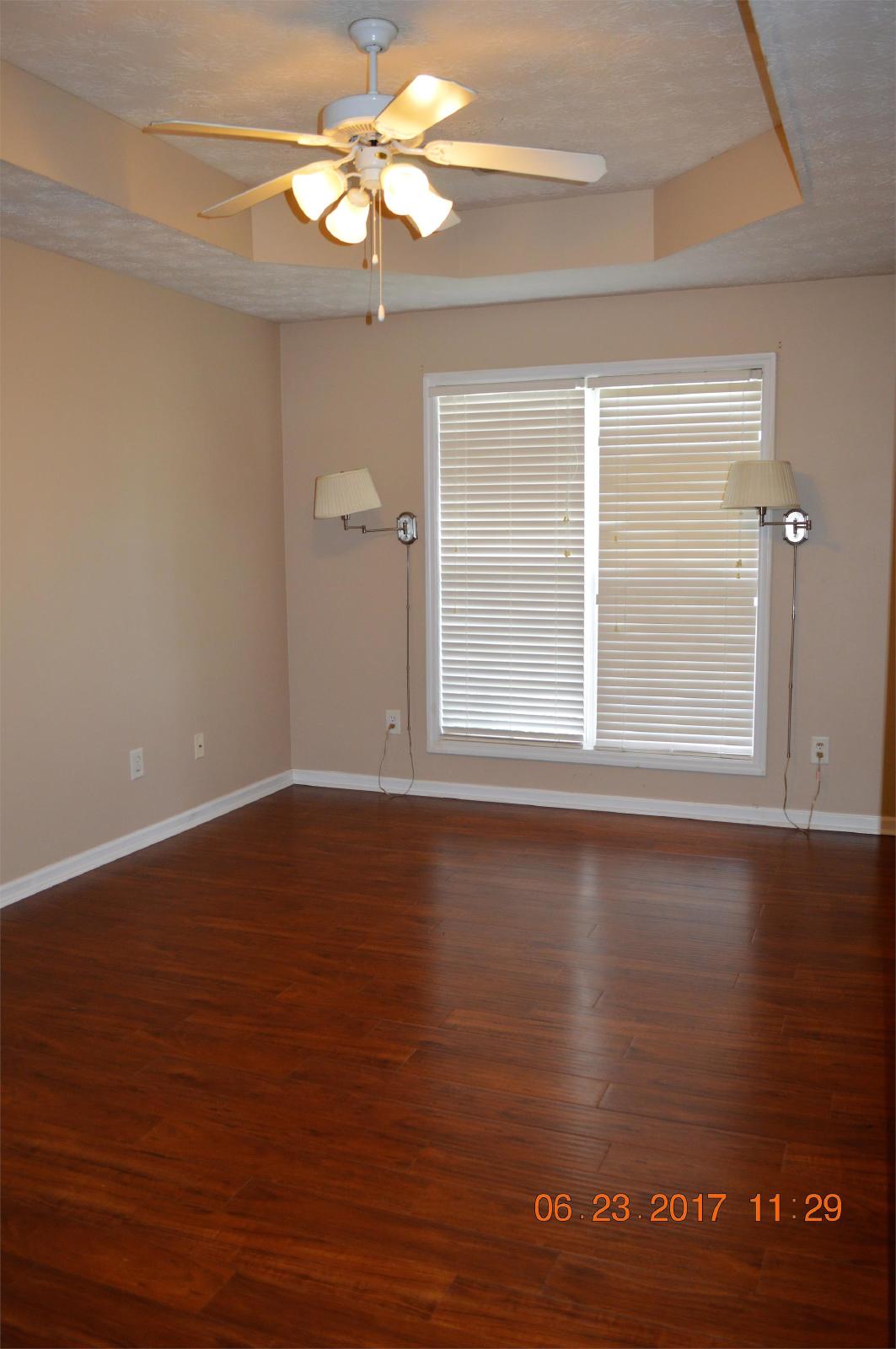 8 Lincolnshire Lane - 1 property image