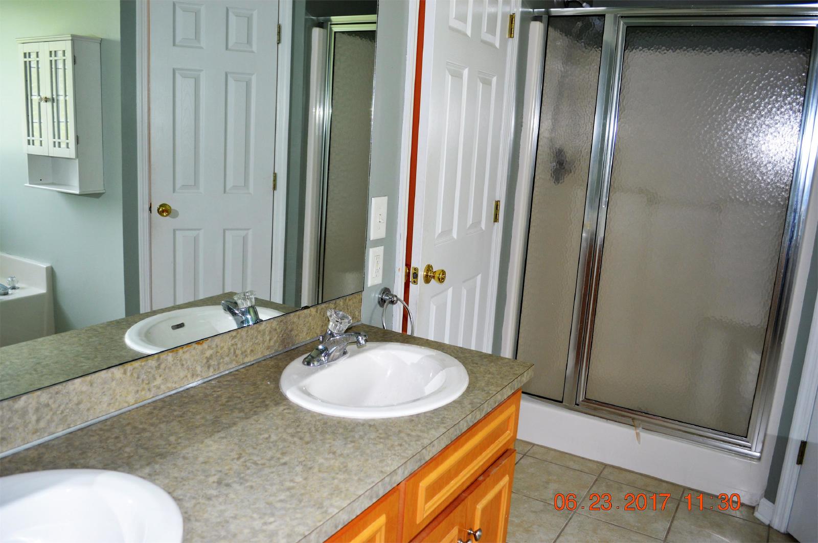 8 Lincolnshire Lane - 1 property image