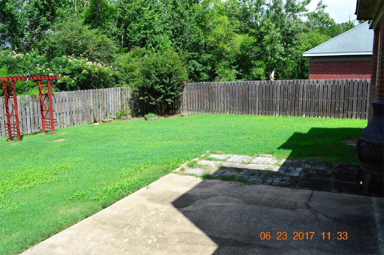 8 Lincolnshire Lane - 1 property image