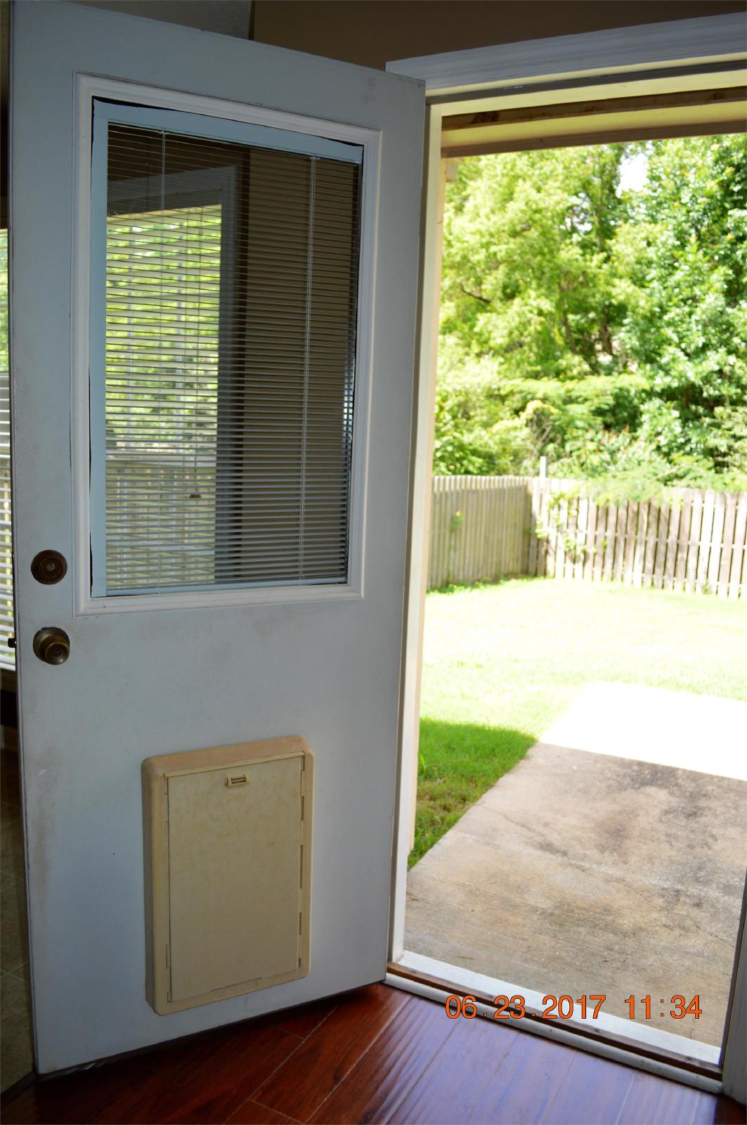 8 Lincolnshire Lane - 1 property image