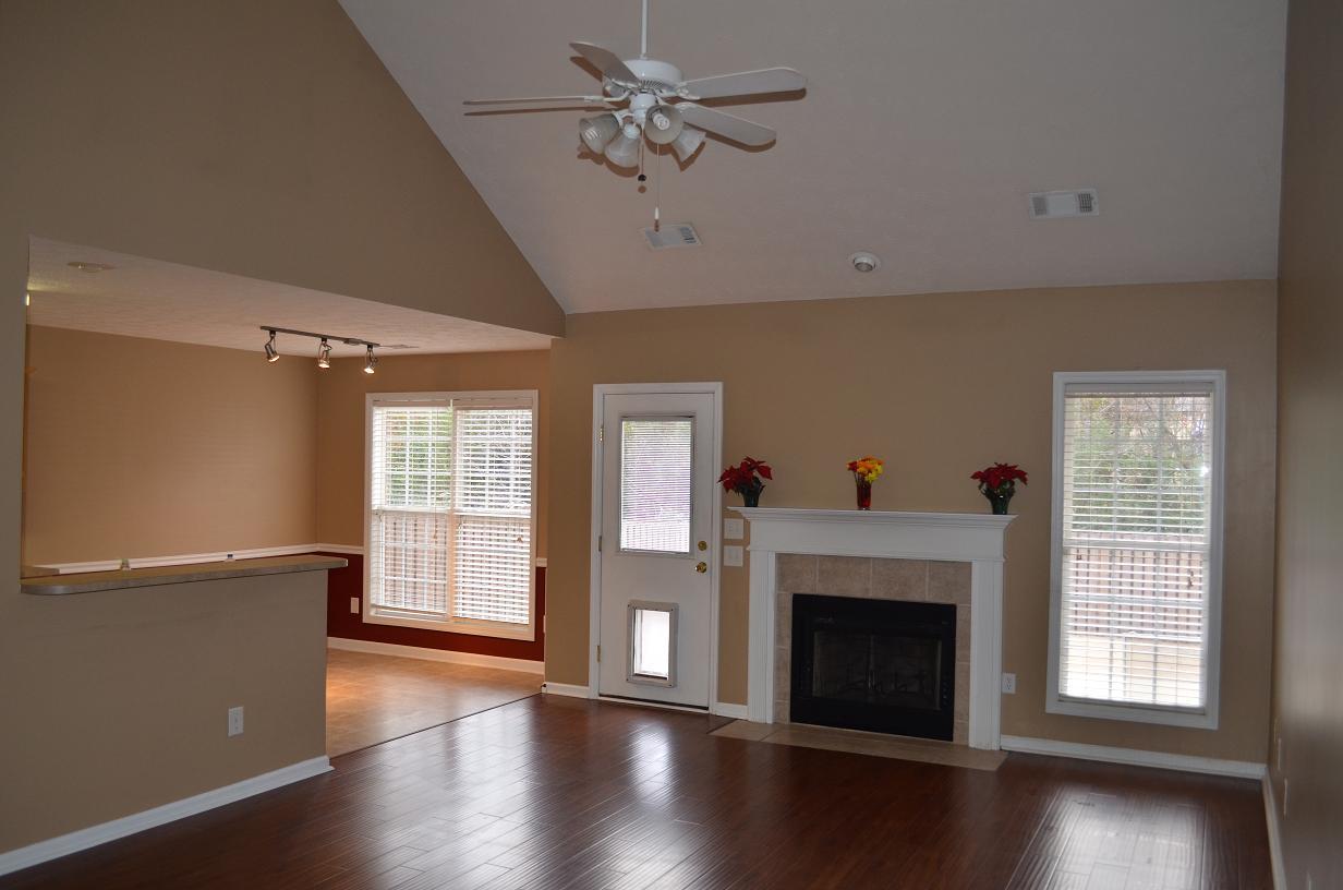 8 Lincolnshire Lane - 1 property image