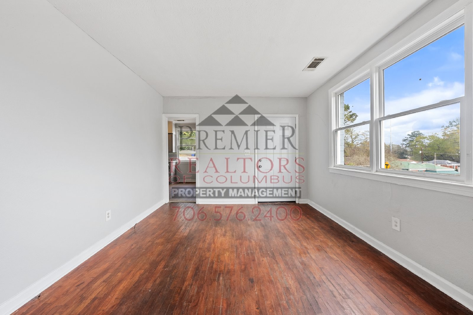 3322 10th St. - 1 property image