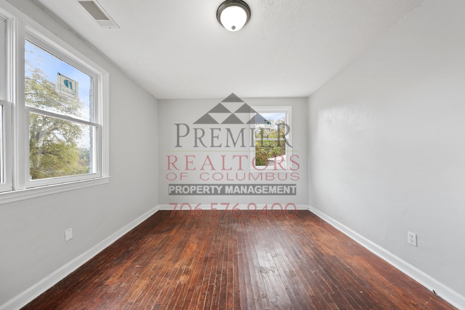 3322 10th St. - 1 property image