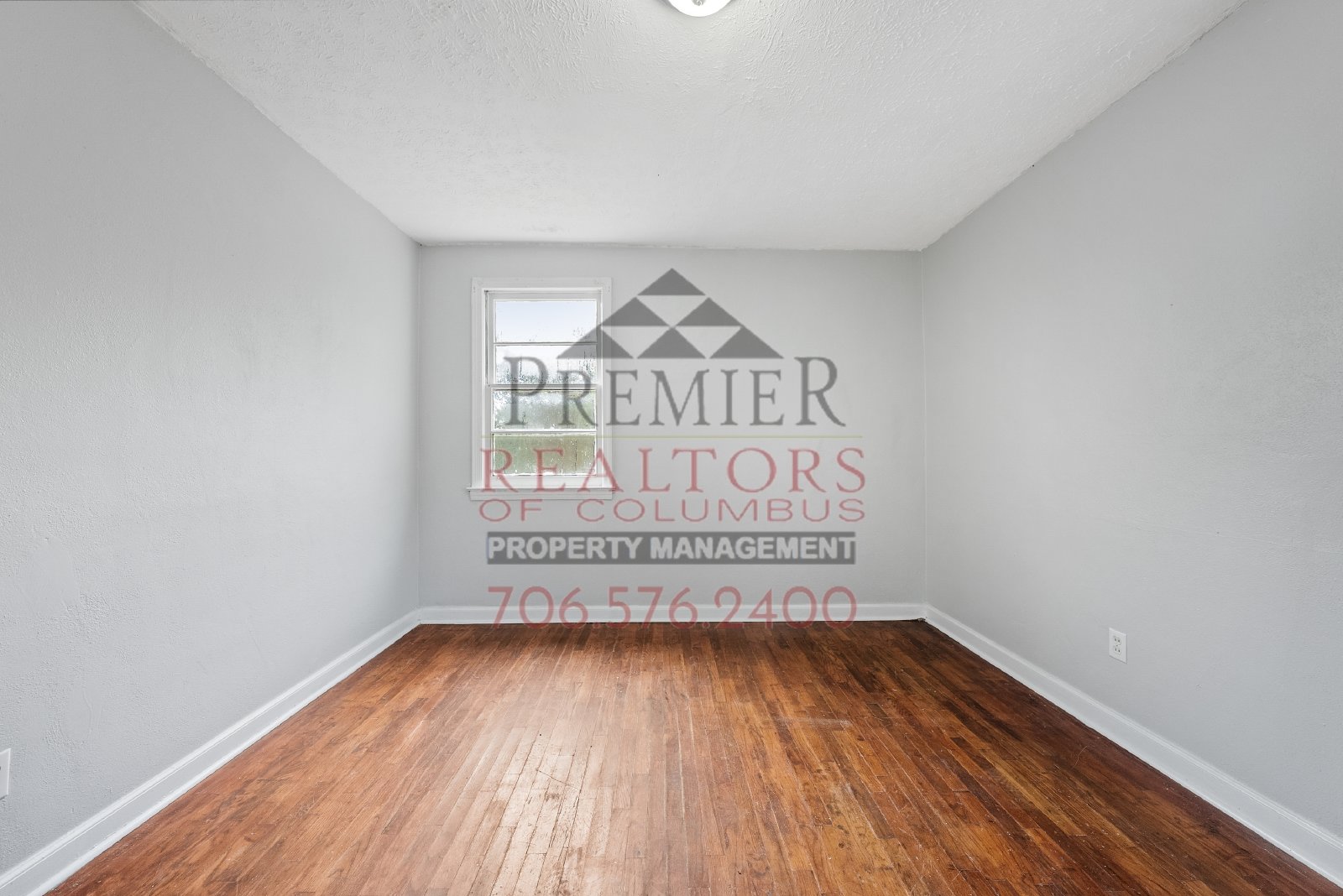 3322 10th St. - 1 property image