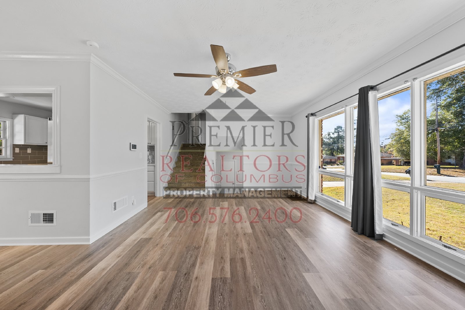 386 Victoria Drive - 1 property image