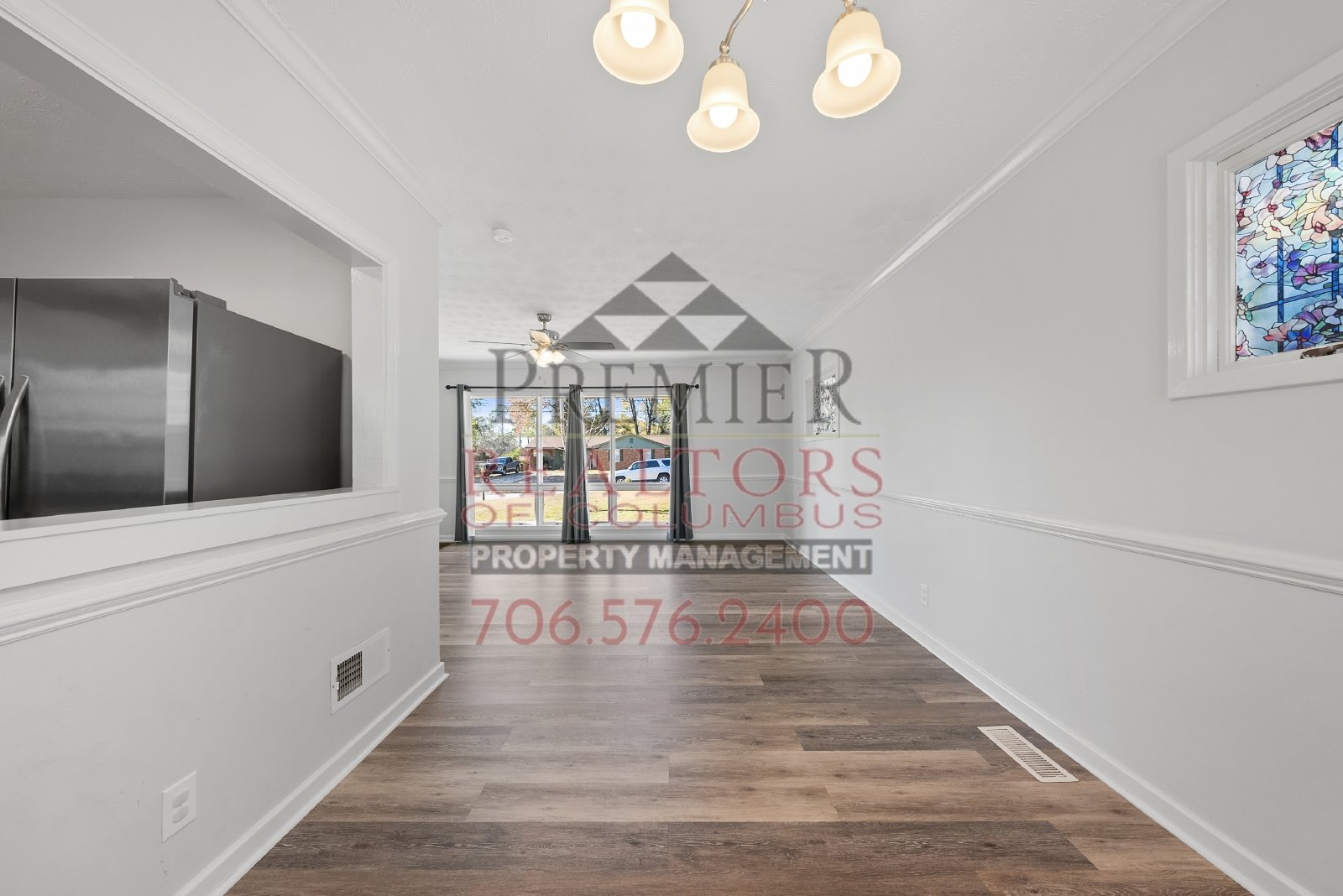 386 Victoria Drive - 1 property image