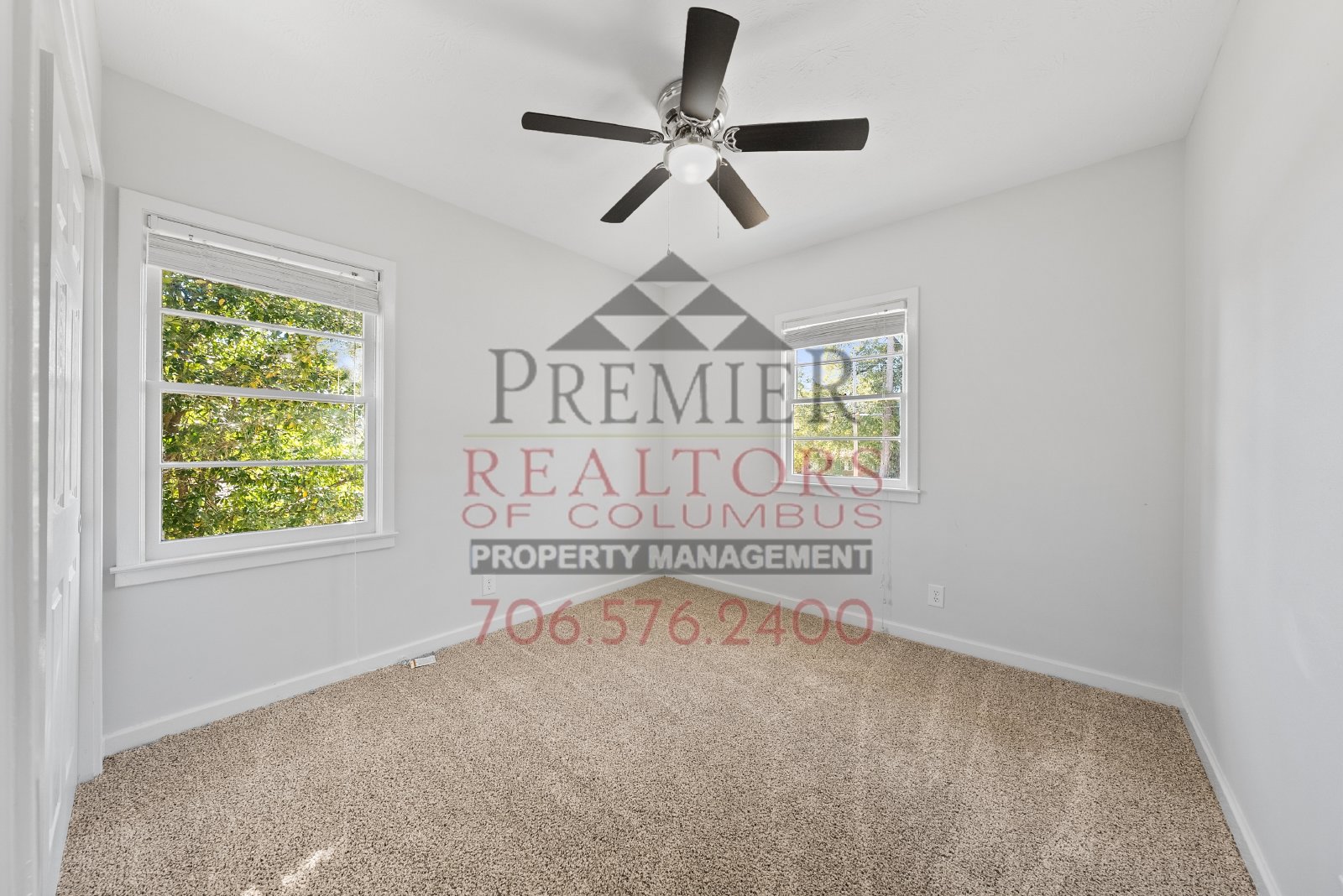 386 Victoria Drive - 1 property image