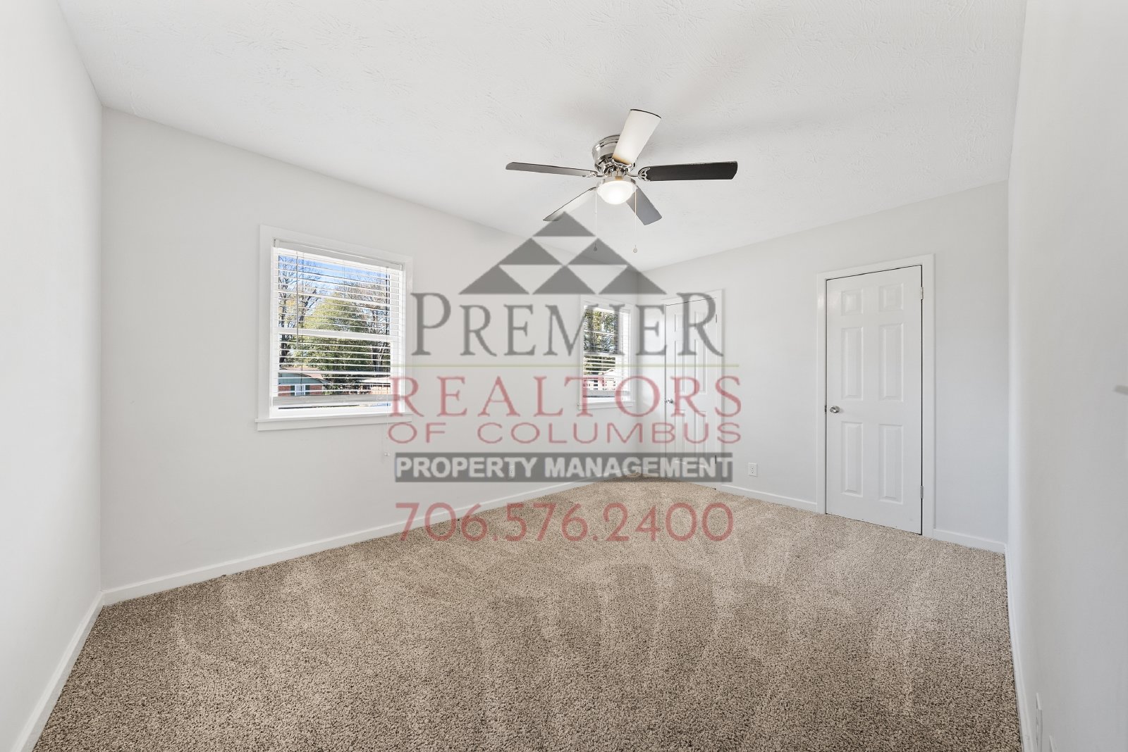 386 Victoria Drive - 1 property image