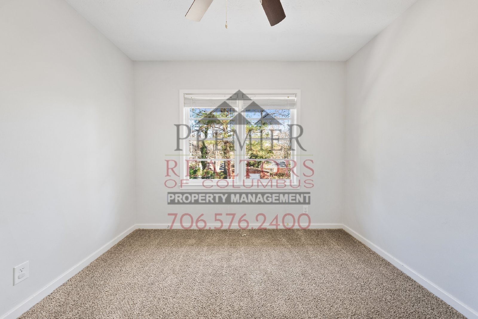 386 Victoria Drive - 1 property image