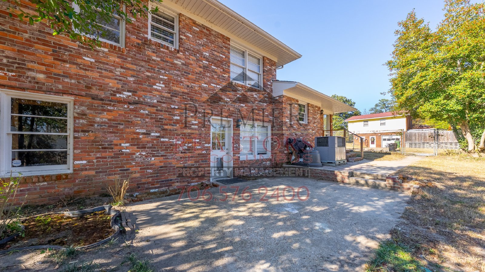 386 Victoria Drive - 1 property image