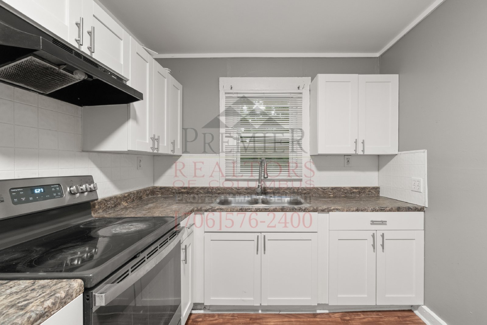 617 32nd St. - 1 property image