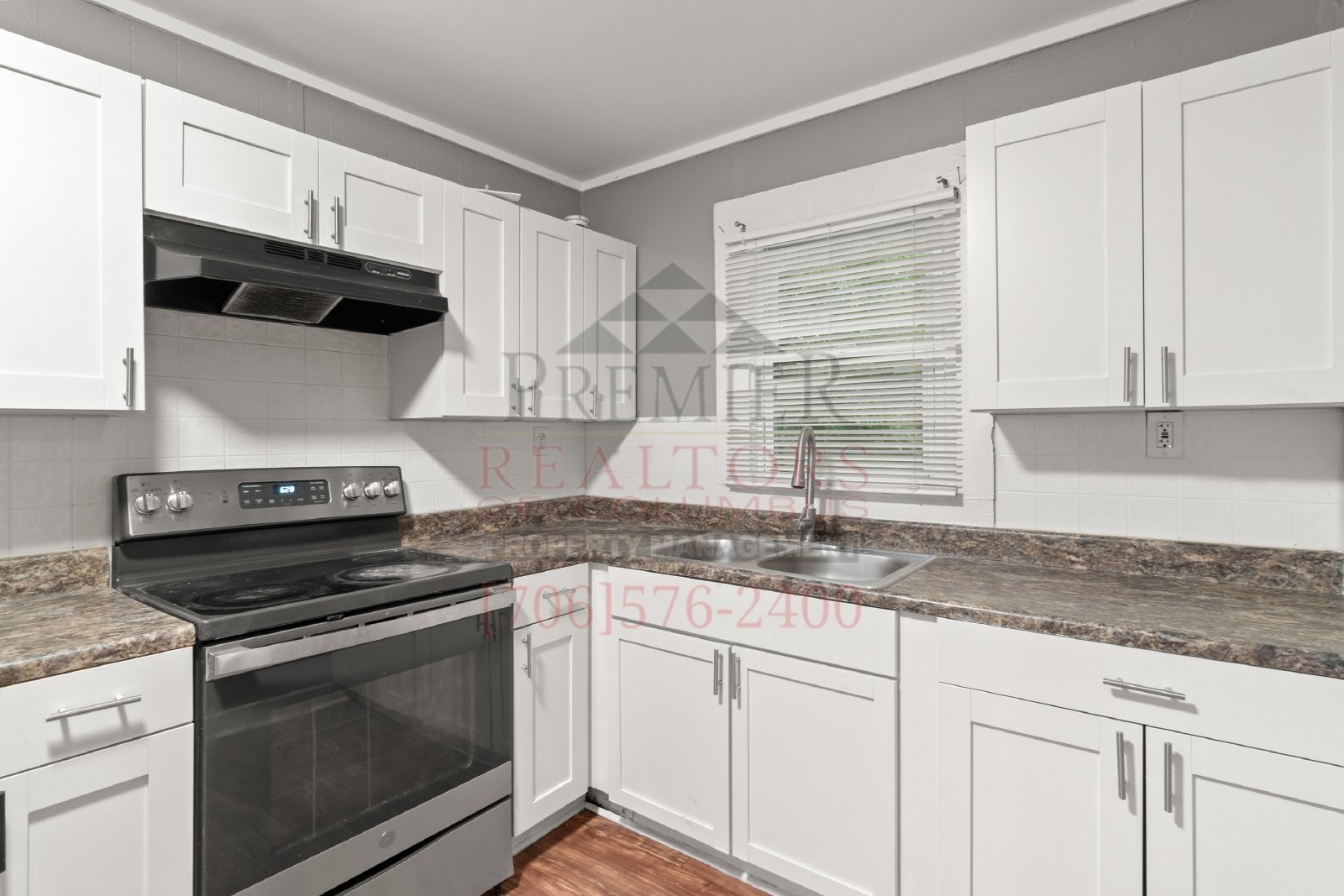 617 32nd St. - 1 property image
