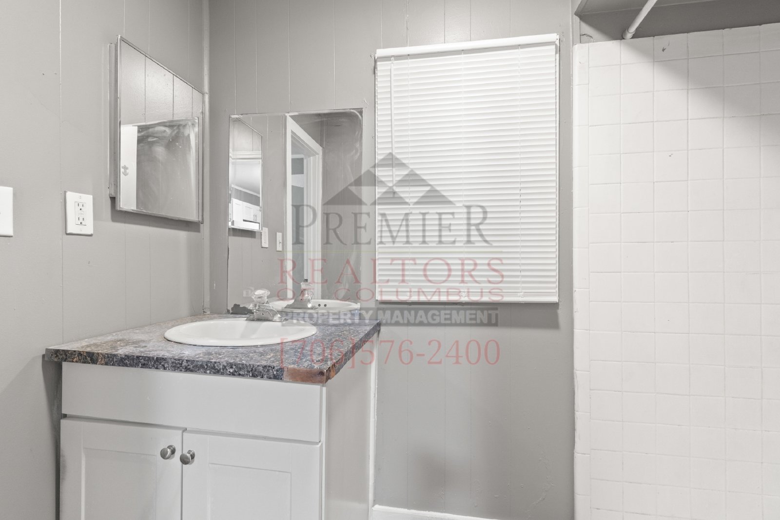 617 32nd St. - 1 property image