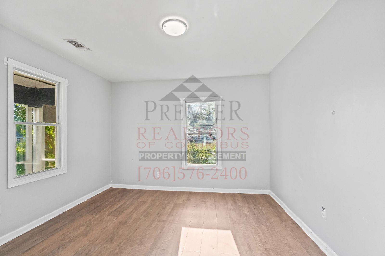 615 32nd St. - 1 property image