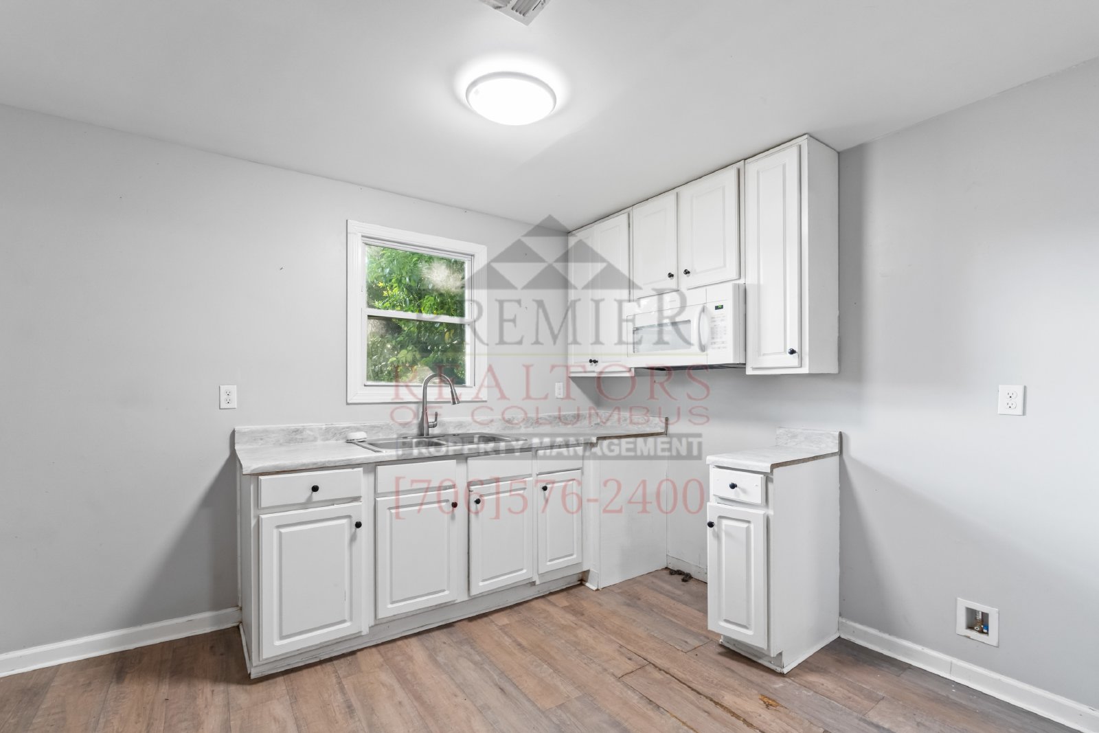 615 32nd St. - 1 property image