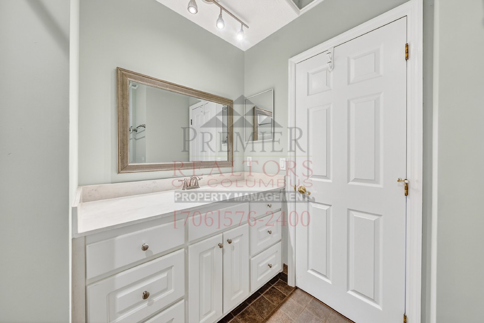 7005 Robin's Nest Drive - 1 property image