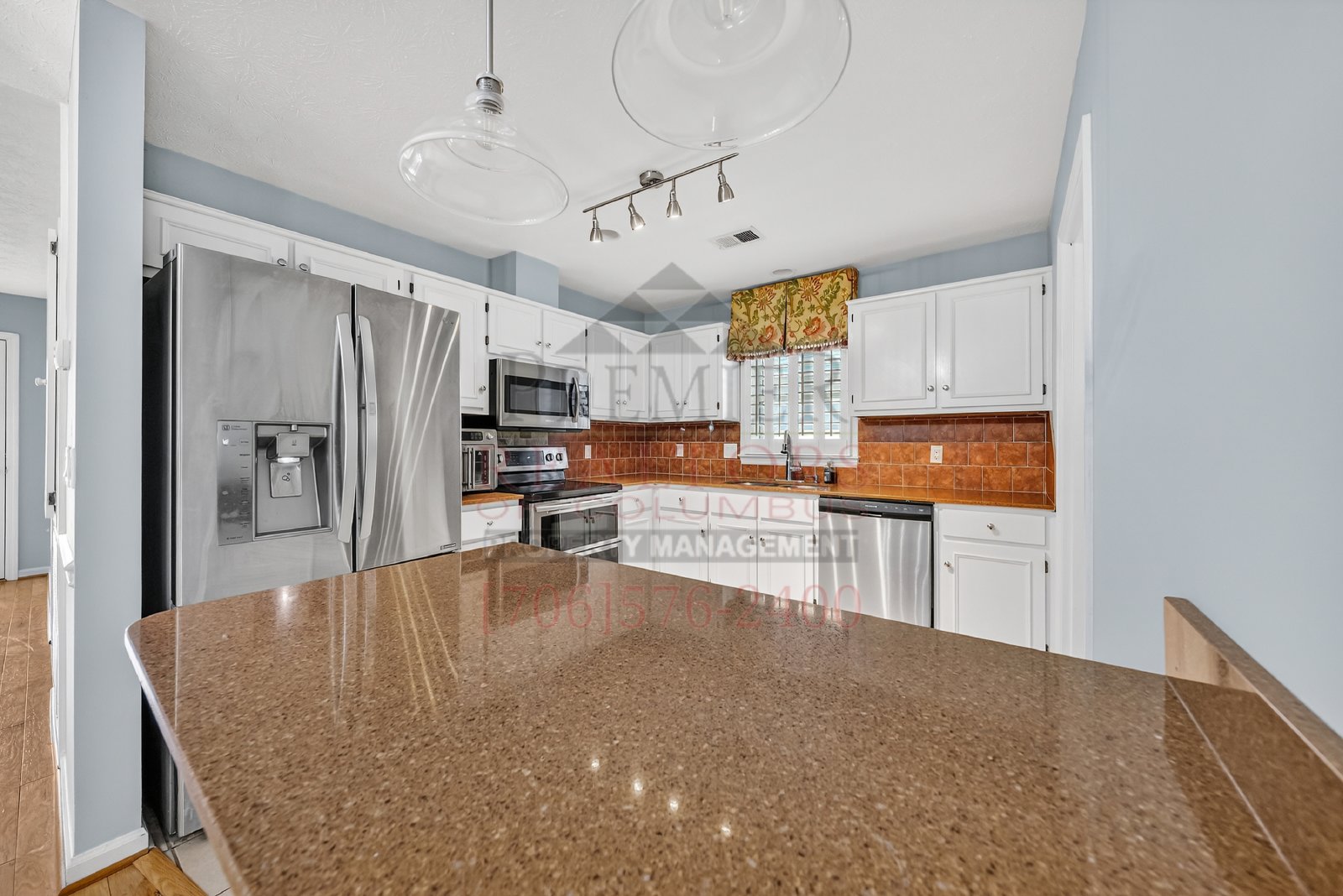 7005 Robin's Nest Drive - 1 property image