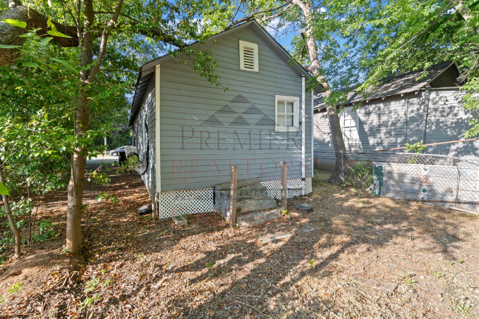 608 32nd St. - 1 property image