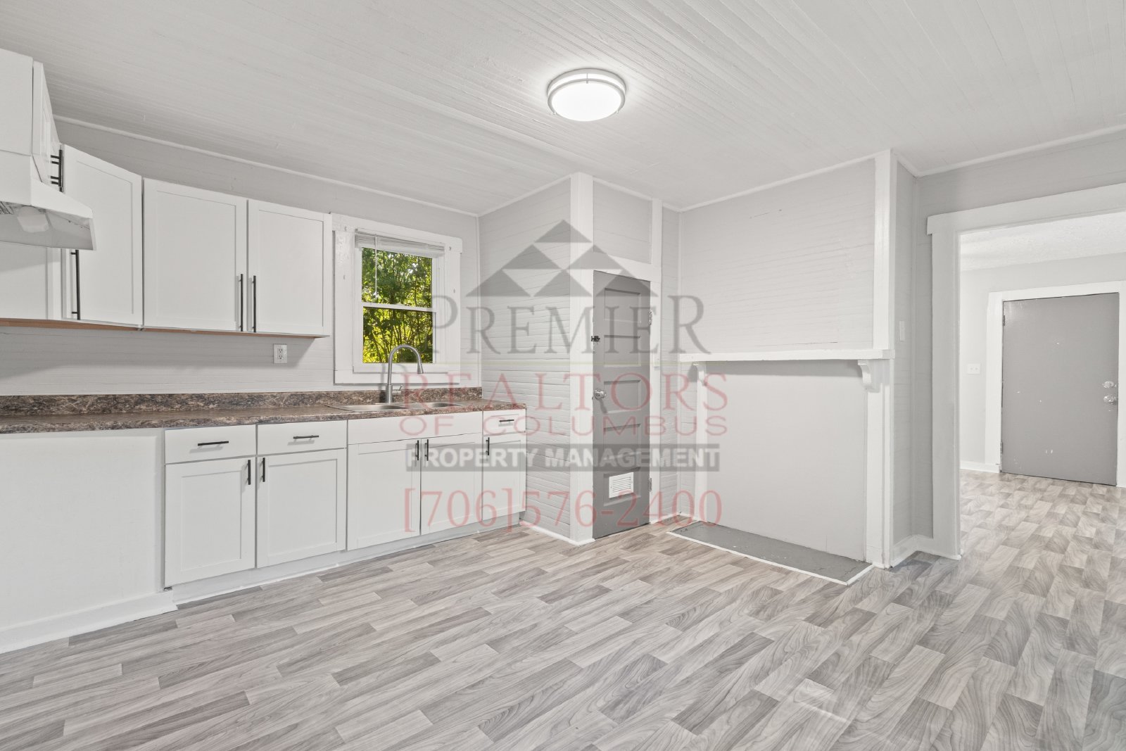608 32nd St. - 1 property image