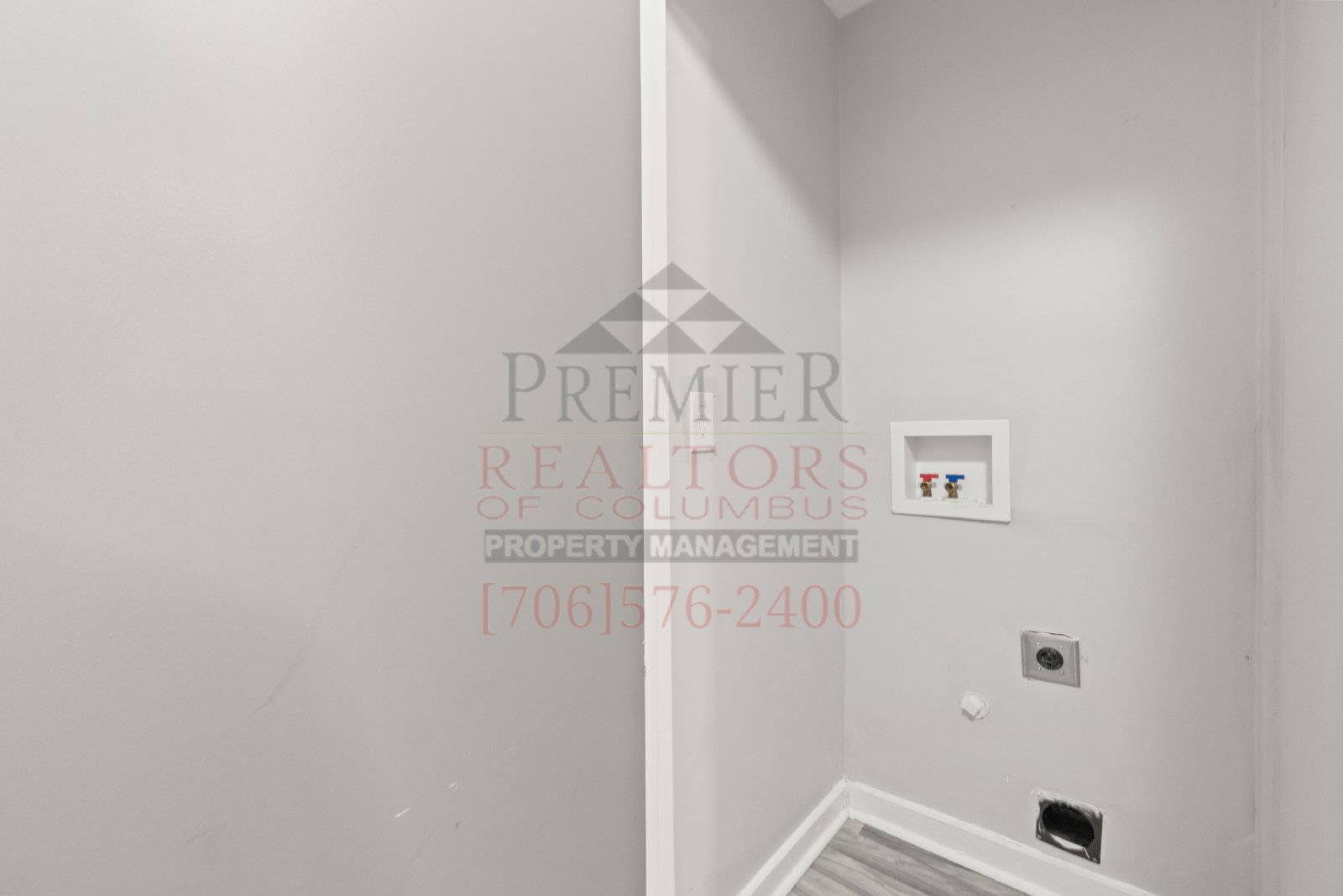 608 32nd St. - 1 property image