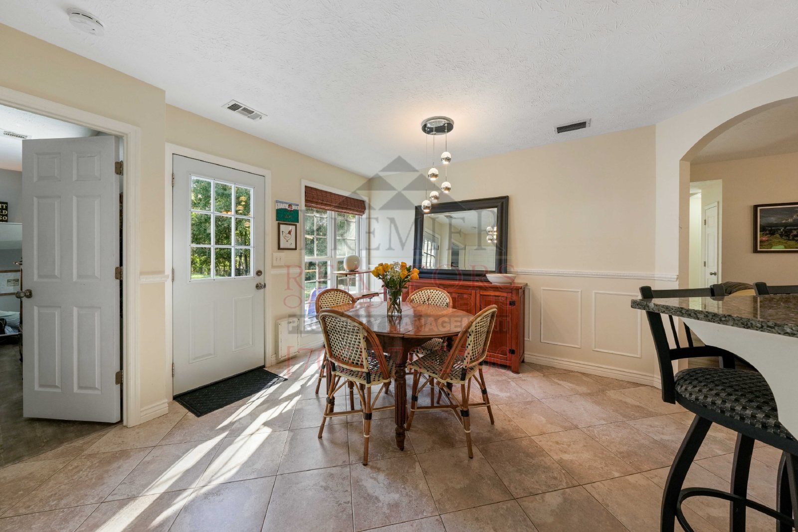 393 Lee Road 554 - 1 property image