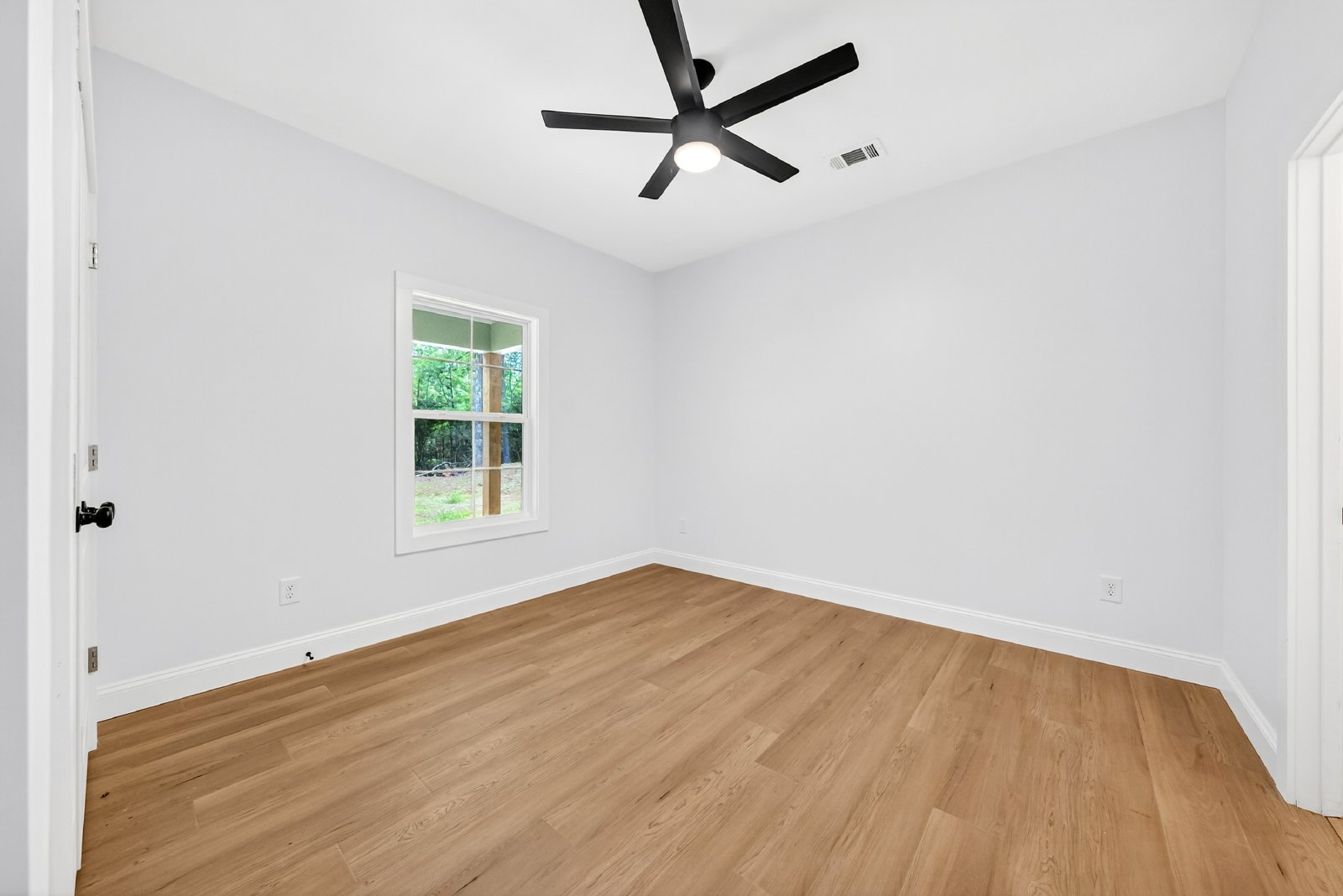 170 Willis Street - 1 property image