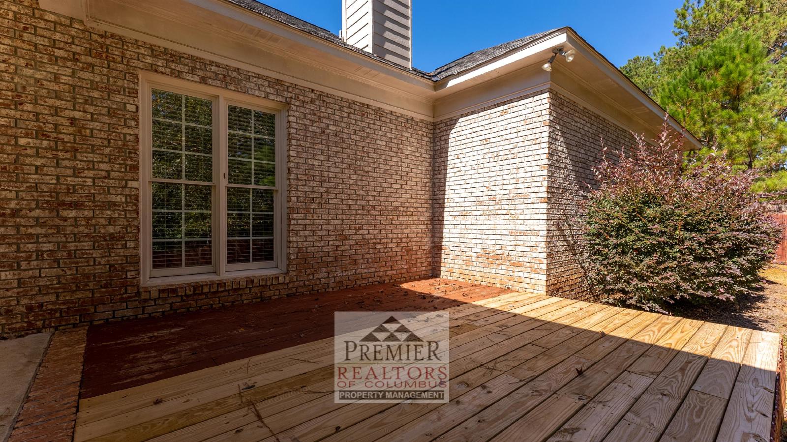 6766 Bridge Way - 1 property image