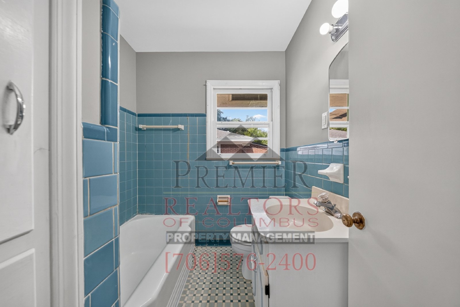 1819 Rosemary Lane - 1 property image