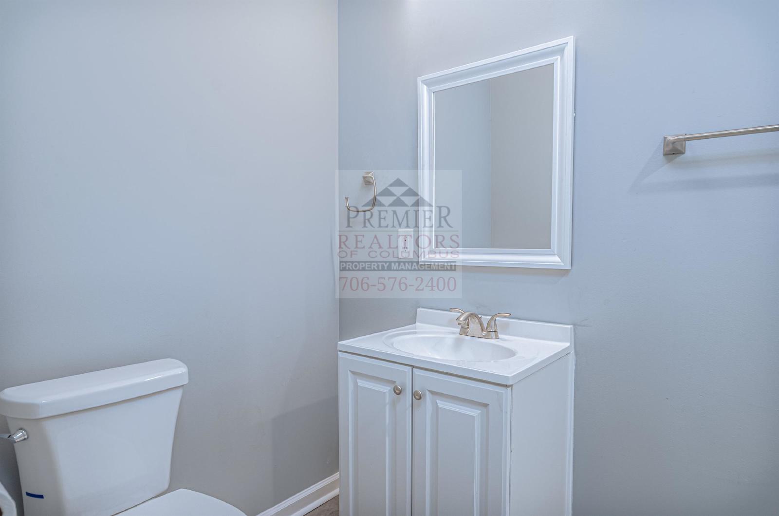 5724 Sanford Avenue - 1 property image